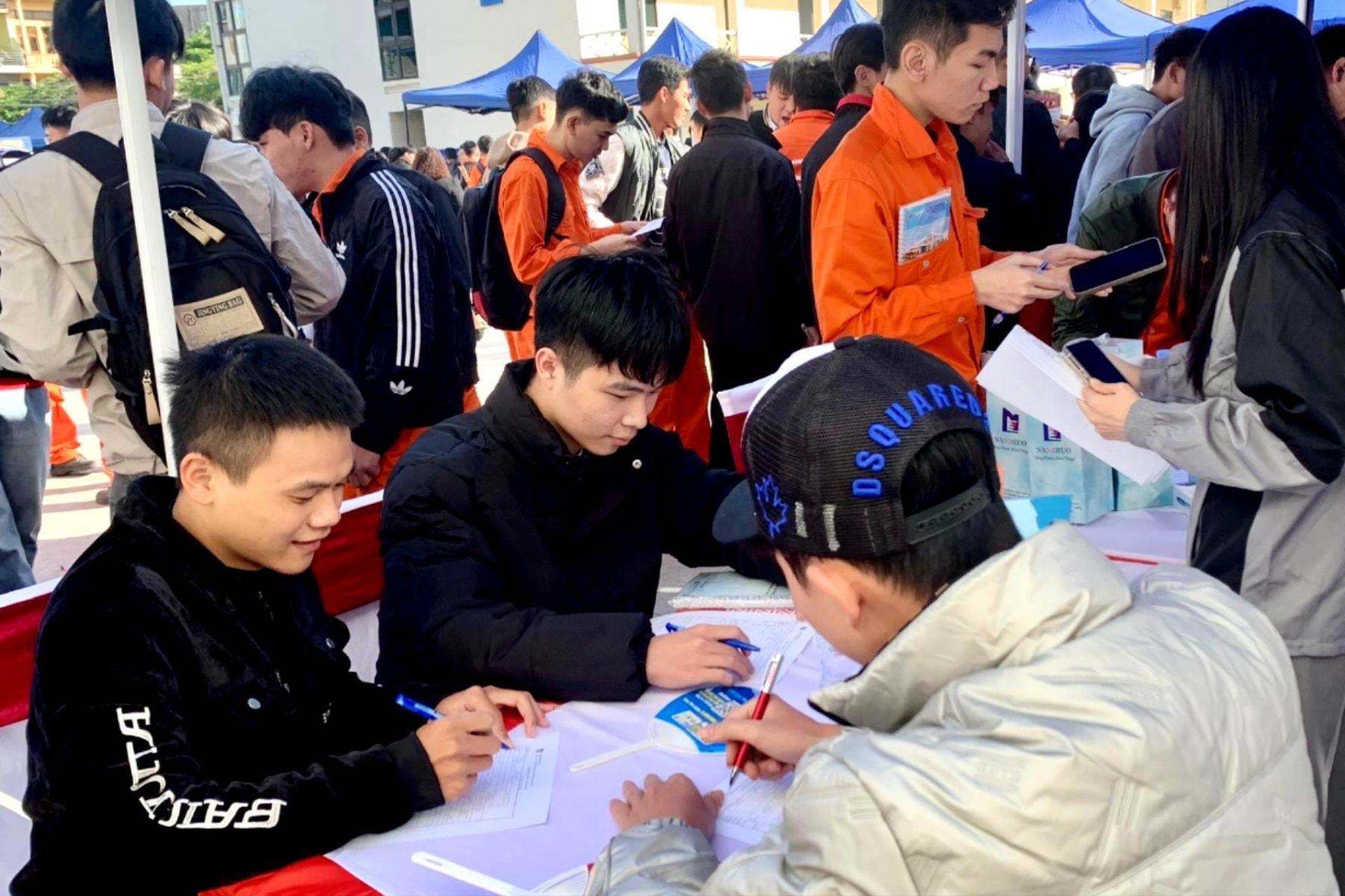 Nhu cầu lao động thời vụ cuối năm tăng cao